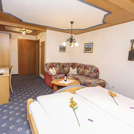 Der Braeuschmied Bed and Breakfast