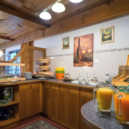 Der Braeuschmied Bed and Breakfast 3*
